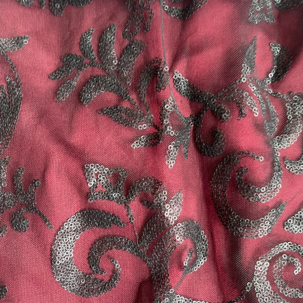 Altar’dState Woman’s Lined Sequenced dress In Sz L in gently used - Picture 5 of 7